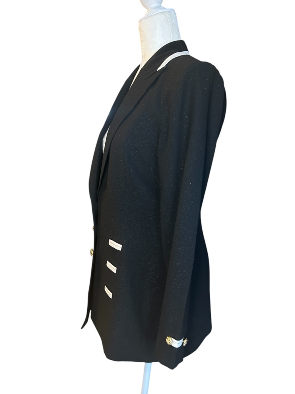 Structured Classic Black Blazer with White Trim and Gold Buttons - Small - Picture 6 of 14
